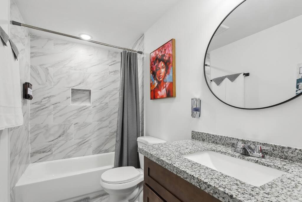 Chic 5br Oasis In Nola's Heart